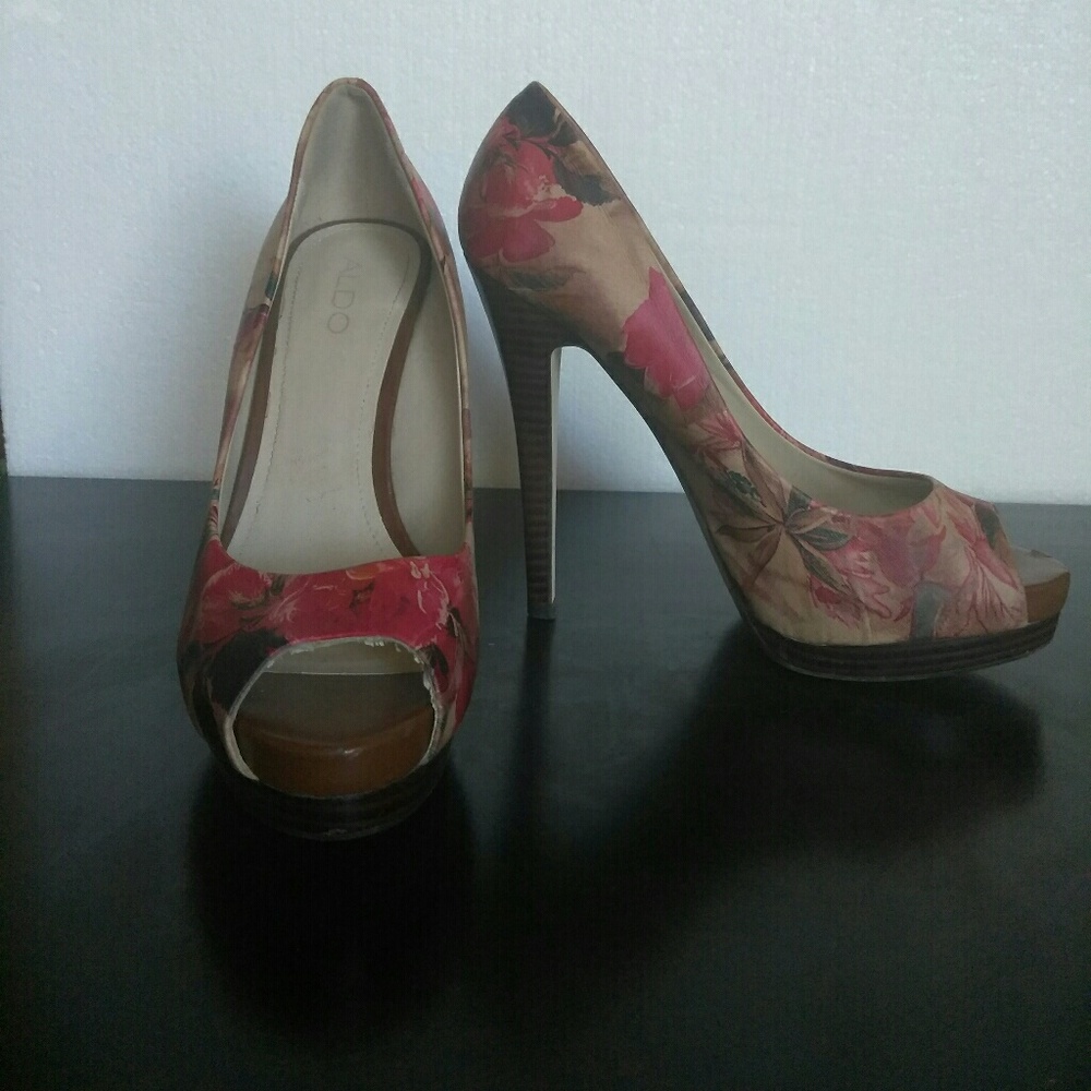 Also Flower Leather open to heels